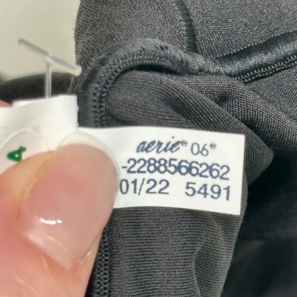 NWT | Aerie | Offline Real Me 7/8 Leggings | Black | Small - Picture 12 of 16